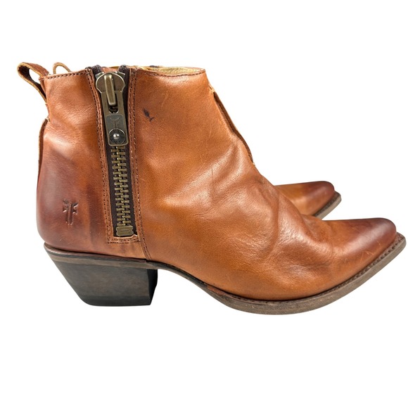 Frye Sacha Moto Shortie Booties Women's 8.5 Cognac Brown Leather Zip Ankle - Picture 2 of 16
